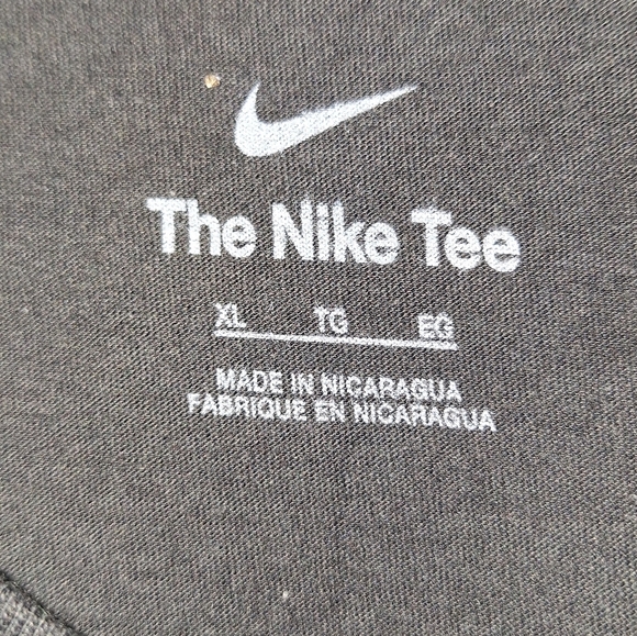 Nike Tee Misprint 2023 NFC South Champions Atlanta Falcons Short Sleeve Tee. XL - Picture 3 of 8